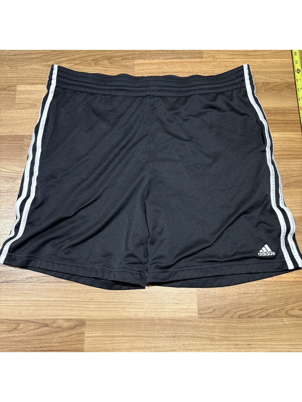 Adidas ClimaLite Men’s Medium Black 3 Stripe Basketball Athletic Shorts Y2K